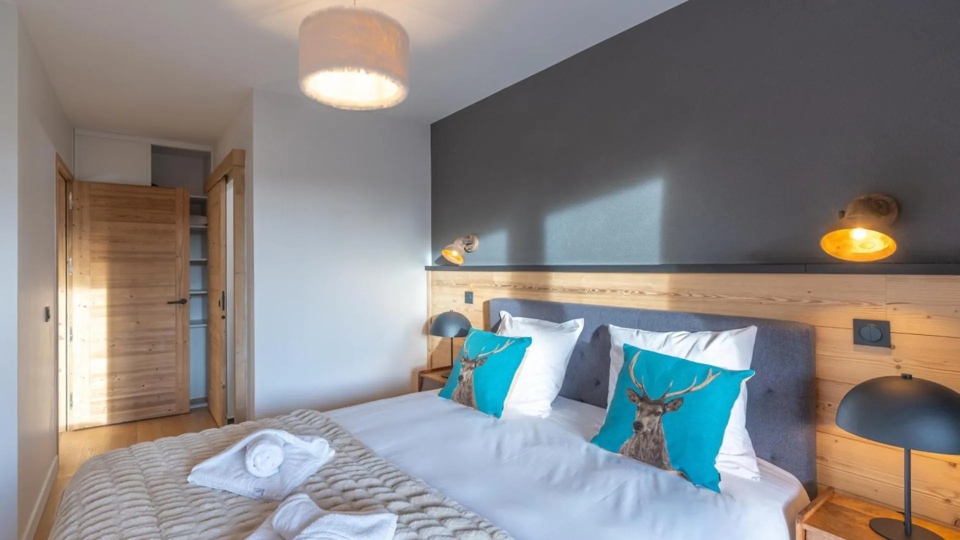 Appartement Neuf Au Vieil Alpe - 108M², 3 Chambres, Proche Pistes Et Centre - Fr-1-645-69 Huez 0*,